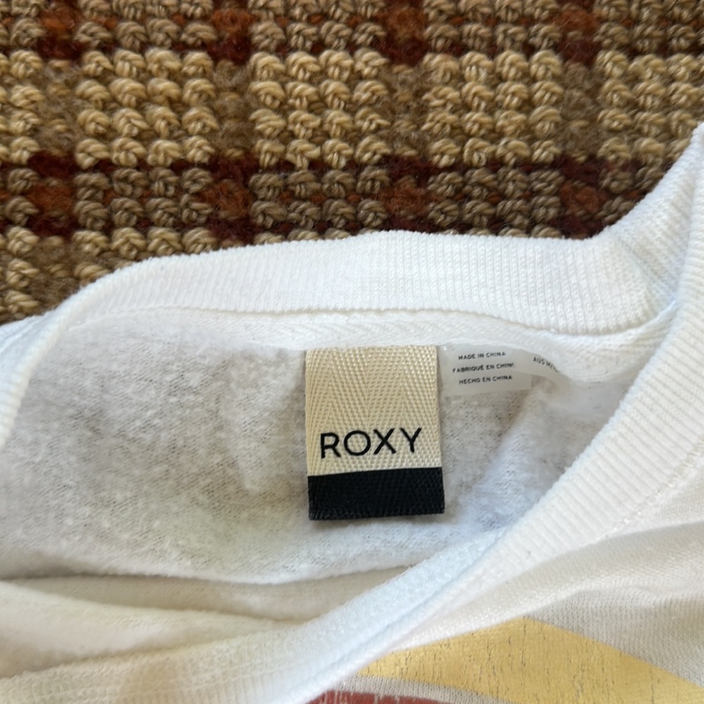 Feeling Great Roxy Crew Neck - Picture 3 of 3